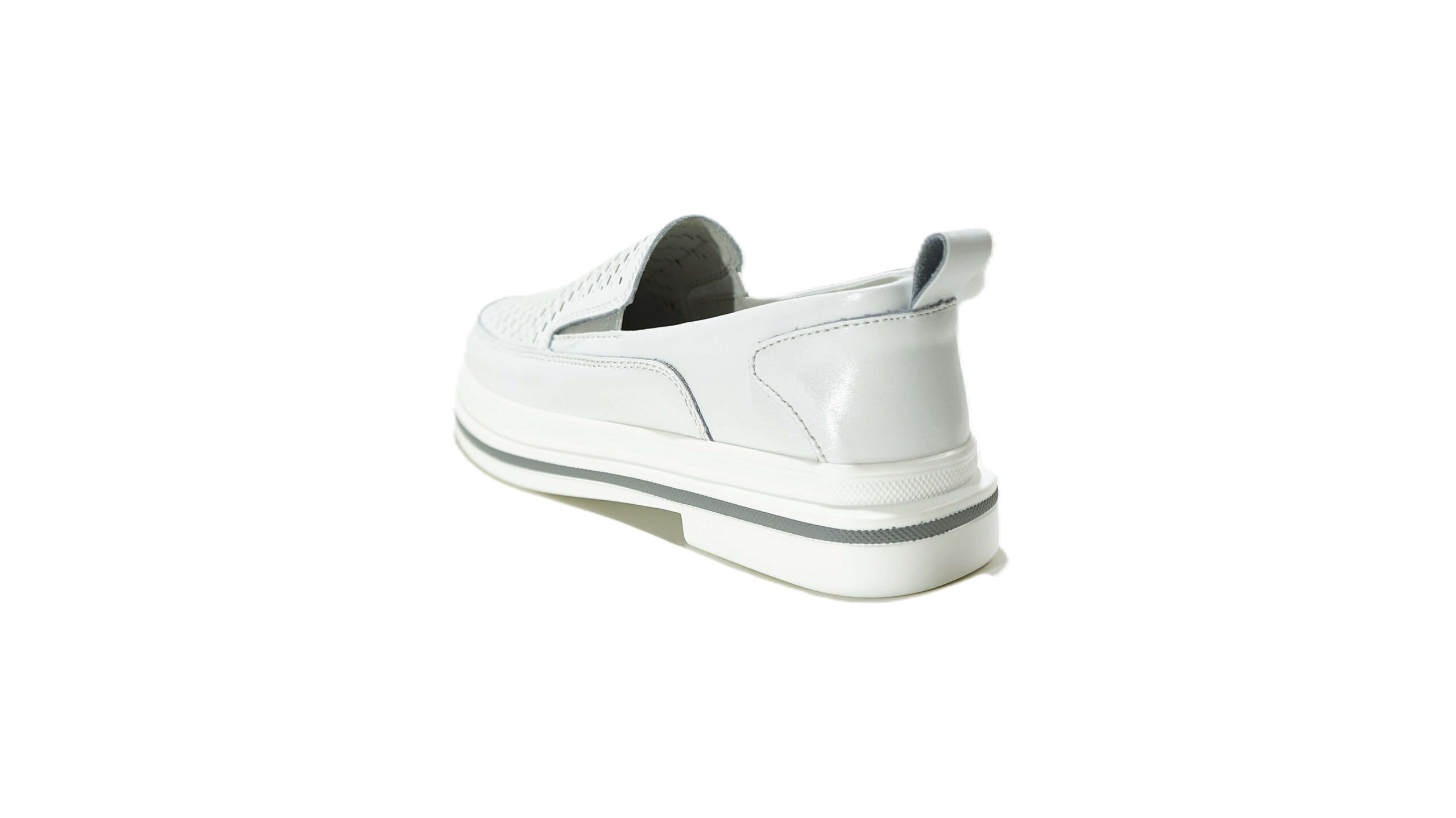 Balti odiniai vasariniai batai moterims ZOJAS