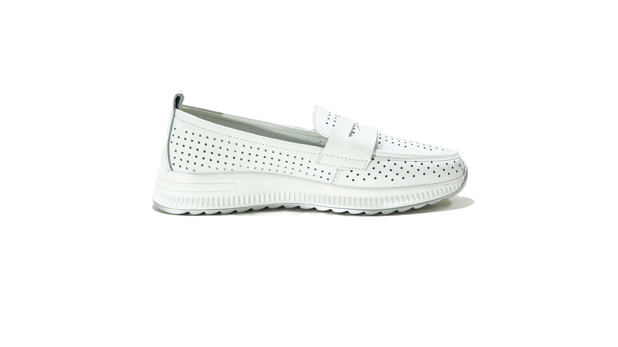 Balti odiniai vasariniai batai moterims ZOJAS