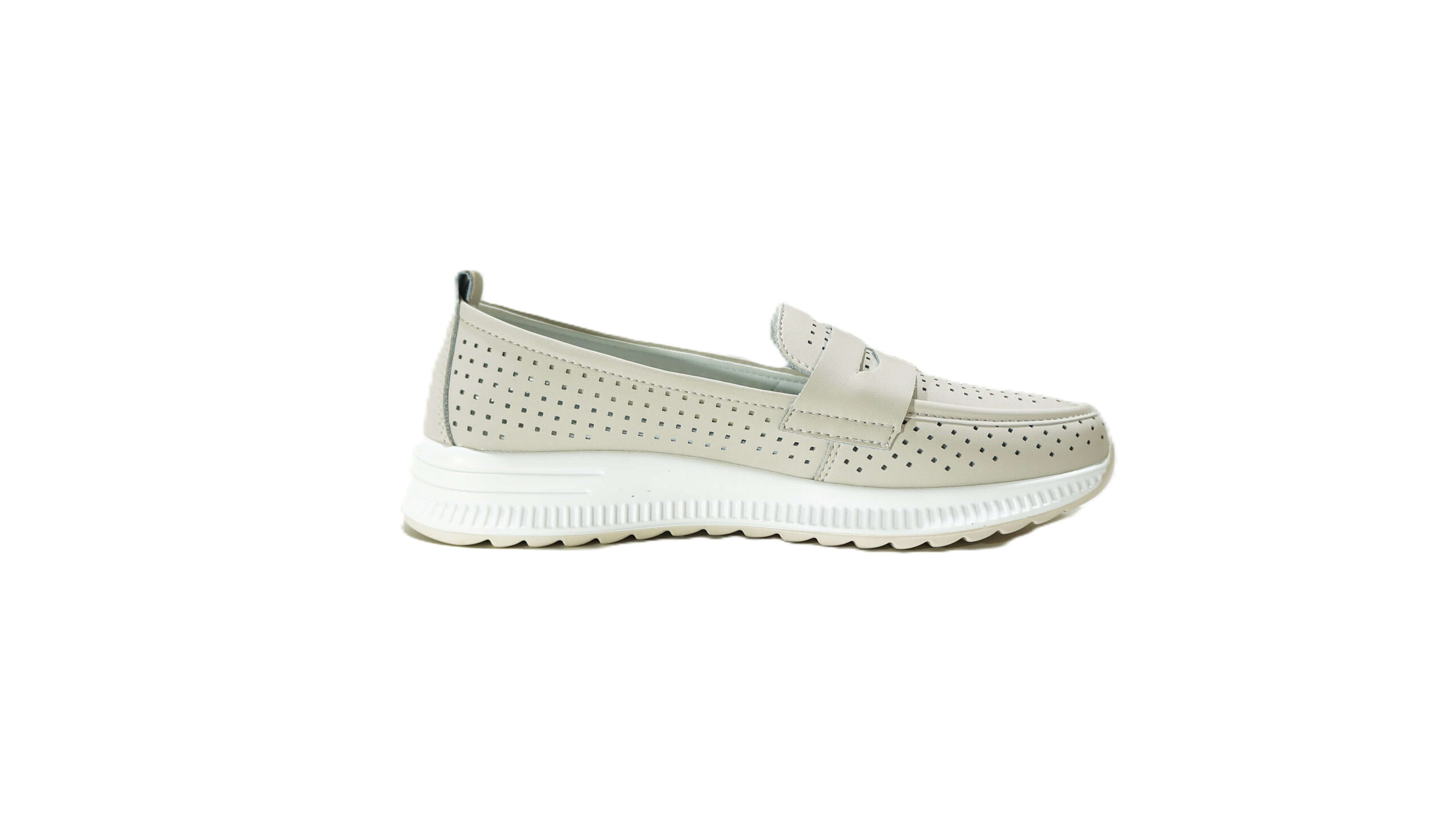 Šviesūs odiniai vasariniai batai moterims ZOJAS