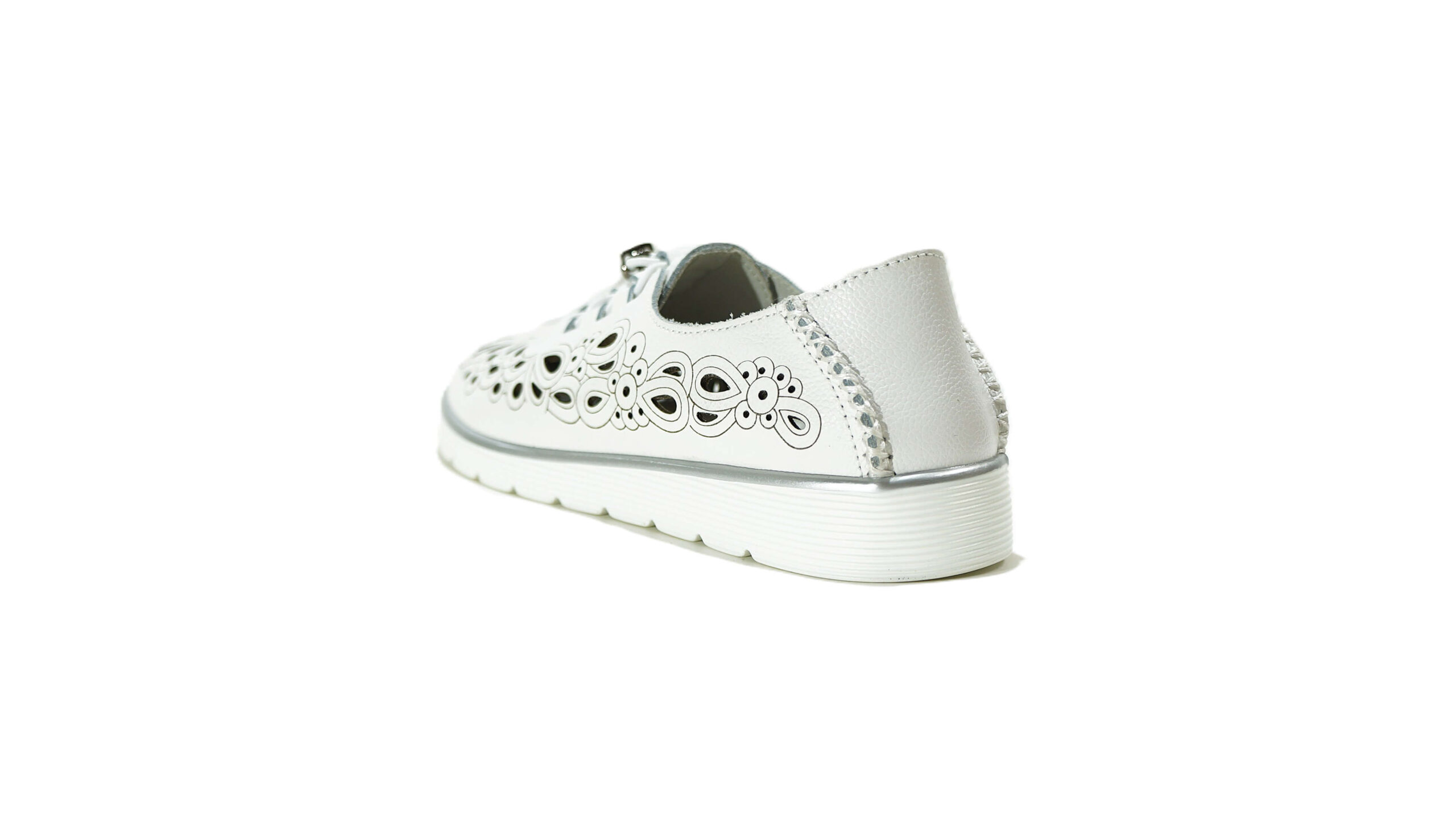 Balti odiniai vasariniai batai moterims ZOJAS