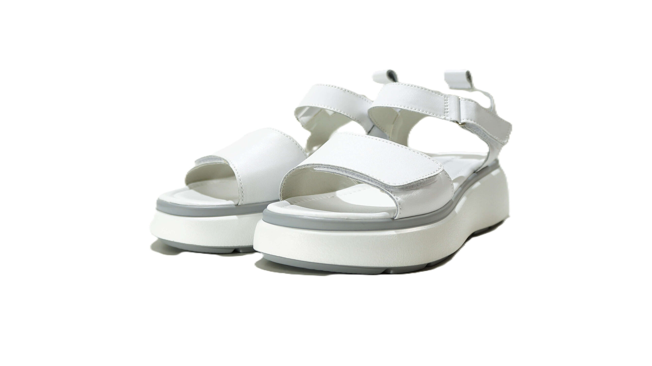 Baltos odinės basutės moterims ZOJAS