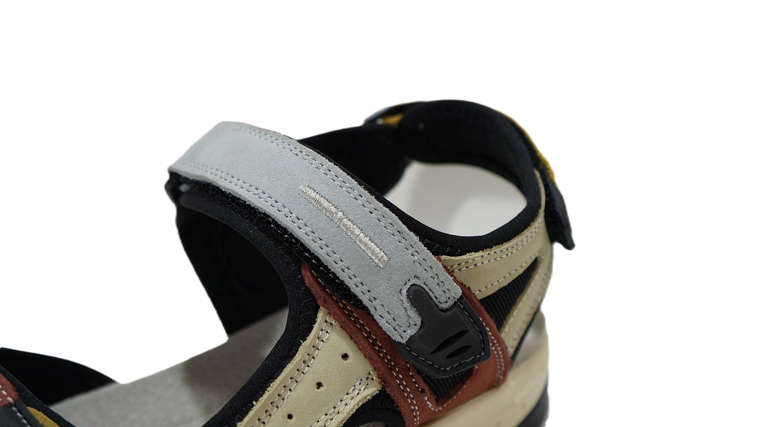 Sportinės odinės basutės moterims JOLLA