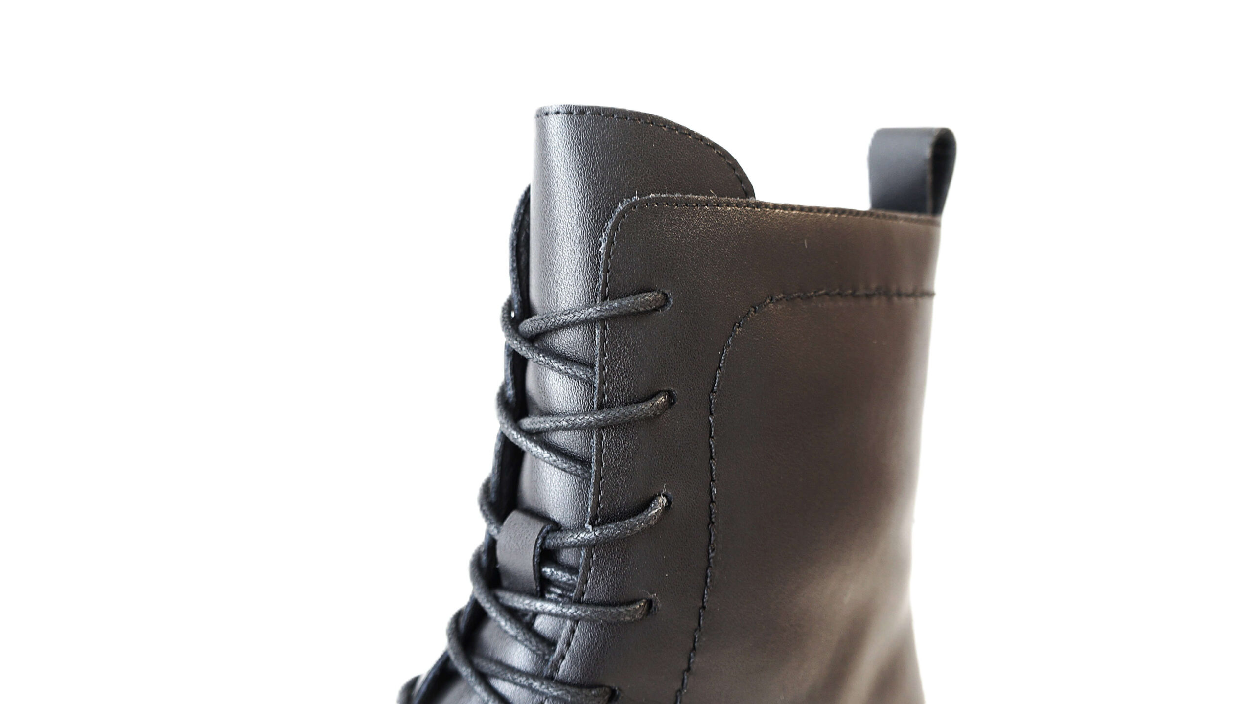 Odiniai juodi žieminiai aulinukai moterims su vilna ZOJAS