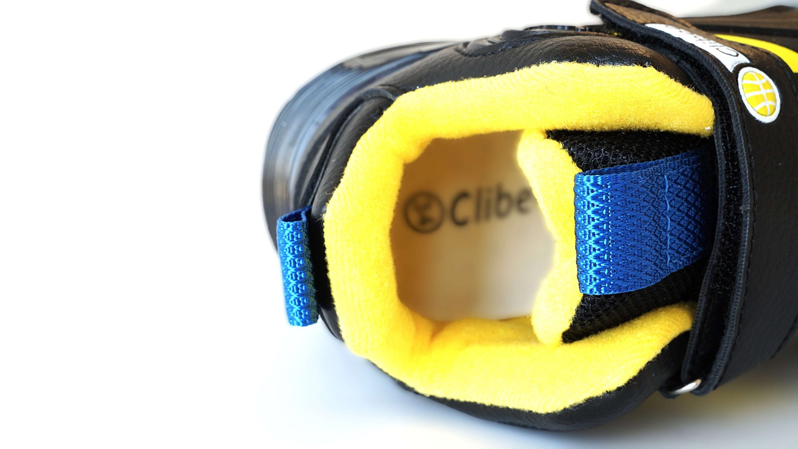 Juodi pavasariniai-rudeniniai sportbačiai berniukams su auliukais Clibee