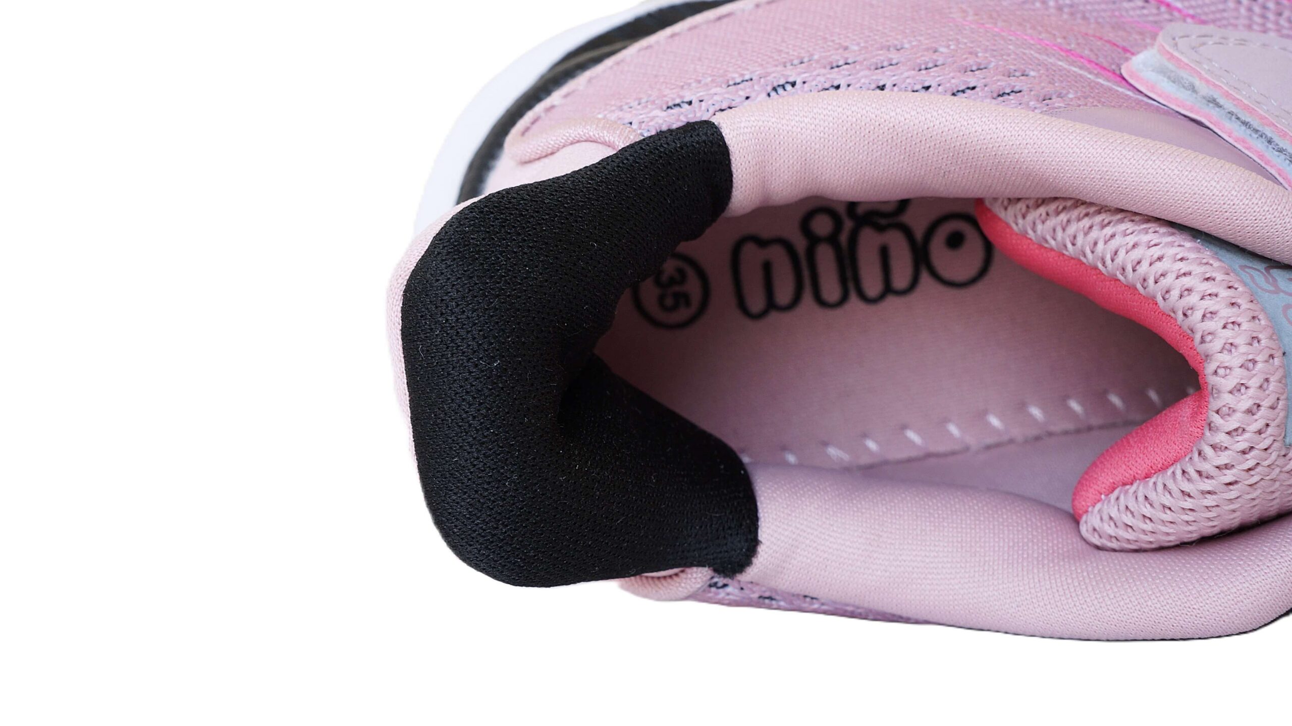 Rožiniai lengvi sportbačiai mergaitėms Nino