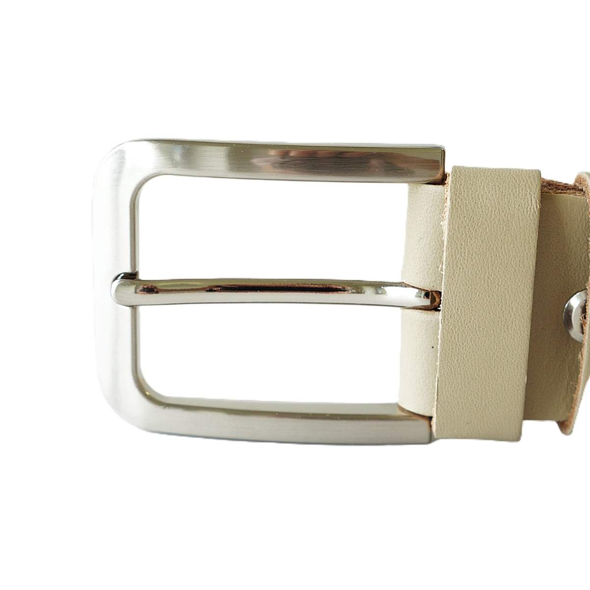 Smėlio spalvos vyriškas odinis diržas 3,5 cm su raštu - Vilnius Fashion Belts - sagtis