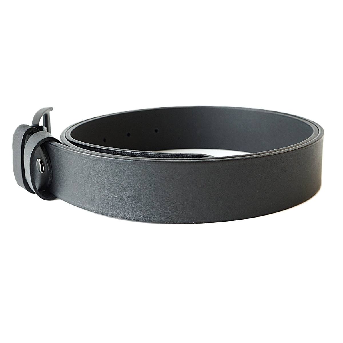 Stilingas juodas odinis moteriškas diržas su juoda sagtimi - Vilnius Fashion Belts - odos tekstūra